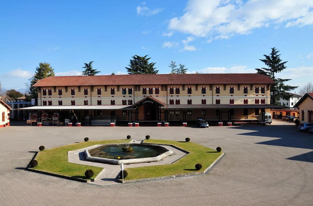 Prosecco Collalto Lodge contacts